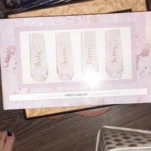 4 piece glass set